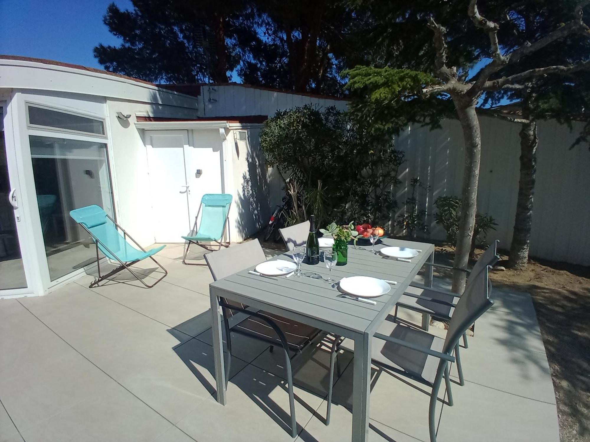 Maison Jardin Wifi - 100 m plage sauvage - 20 min Perpignan Torreilles Buitenkant foto